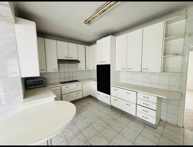 4 BEDROOM HOUSE FOR SALE IN MAYFIELD PARK
